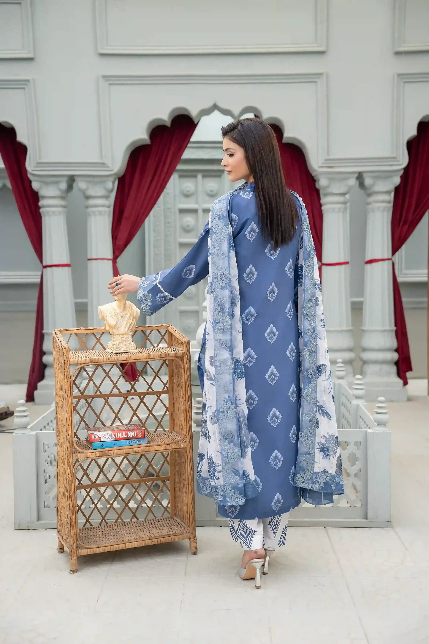 Nilofer - 3PC Printed Polysilk Suit (Unstitched)