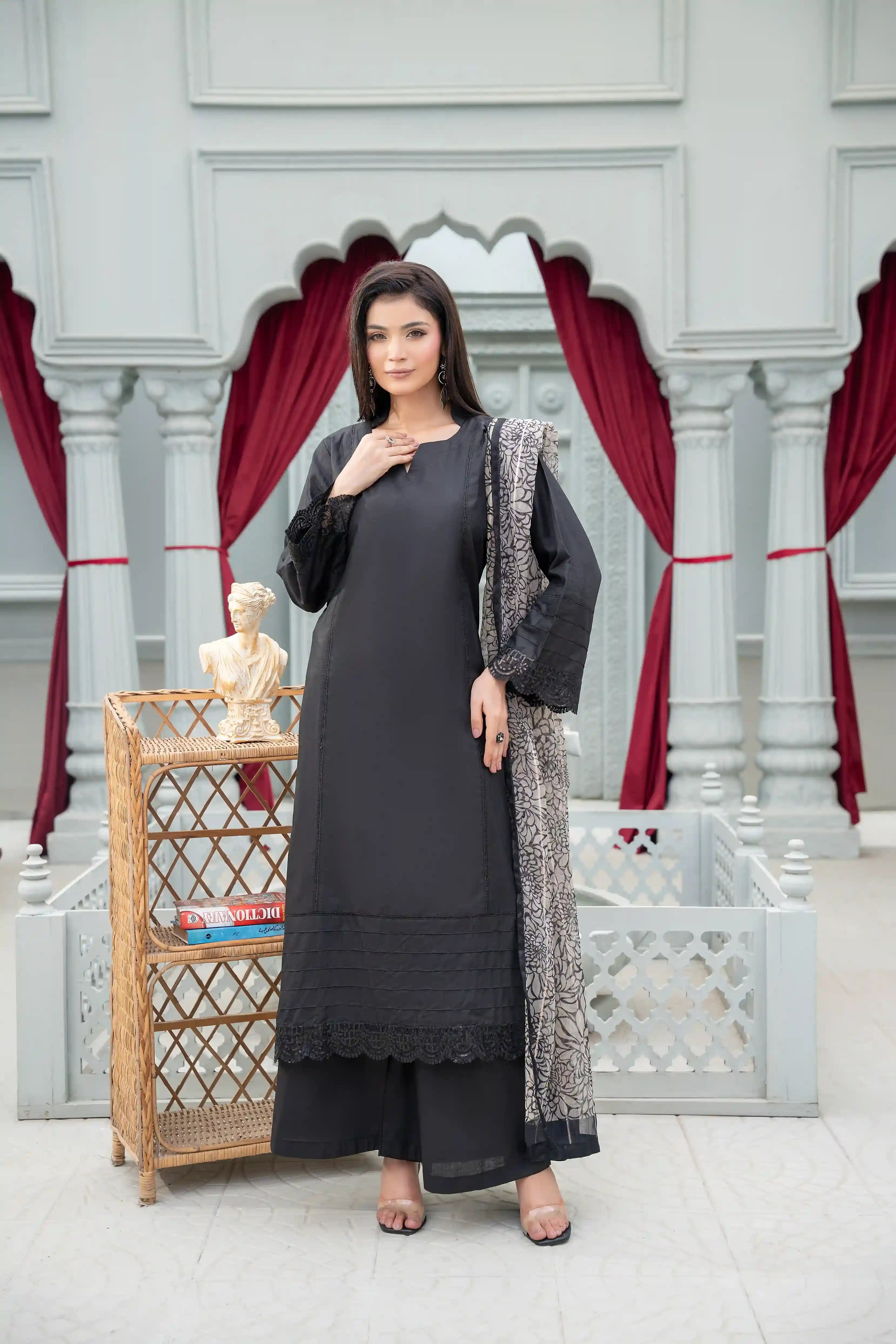 Kaneez - 3PC Solid Lawn Co Ord (Unstitched)