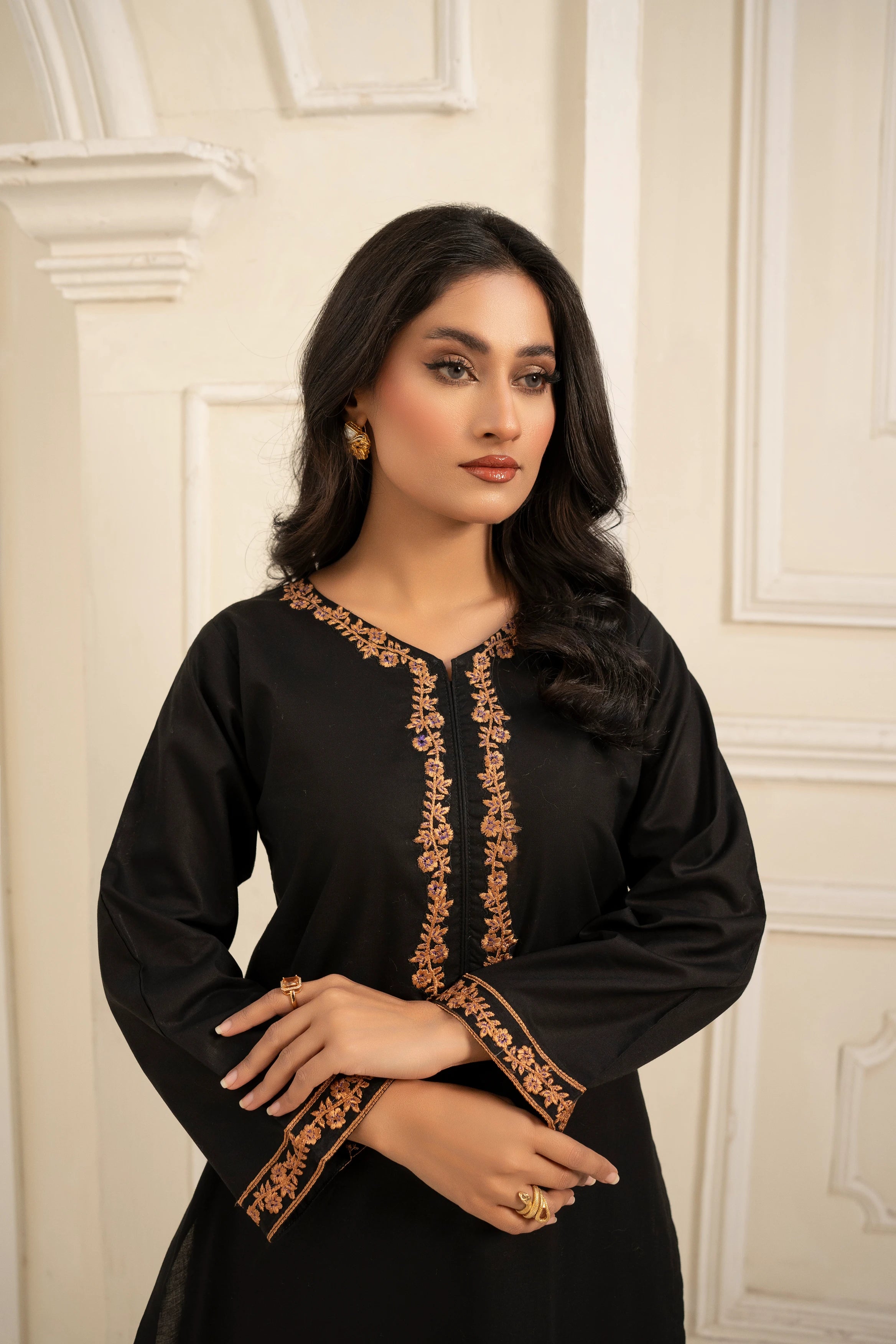 Abeer 2PC Black Embroidered Lawn Suit